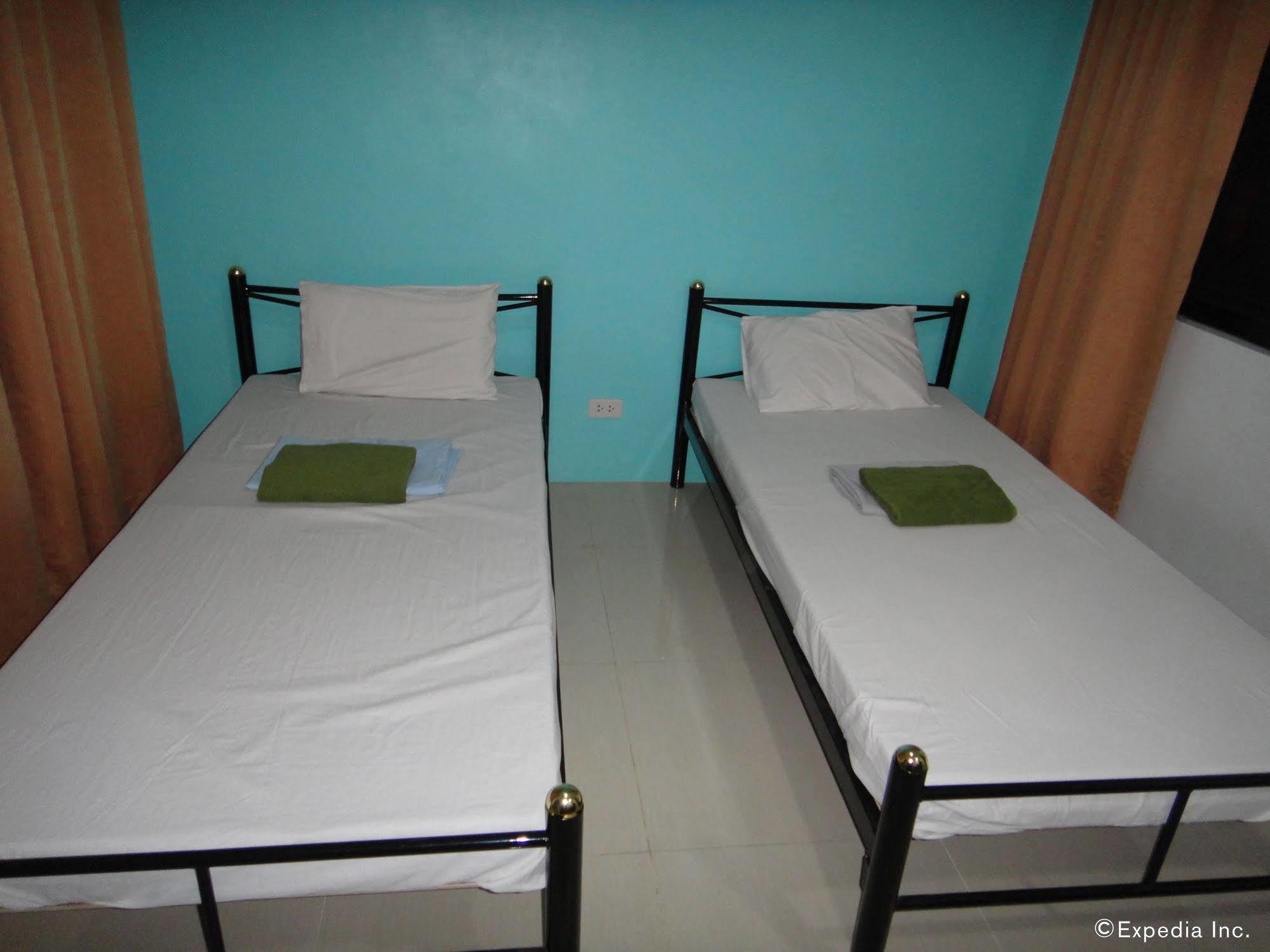 Rf Suites Cebu Esterno foto
