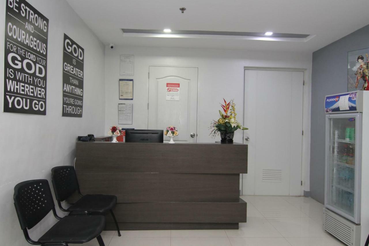 Rf Suites Cebu Esterno foto